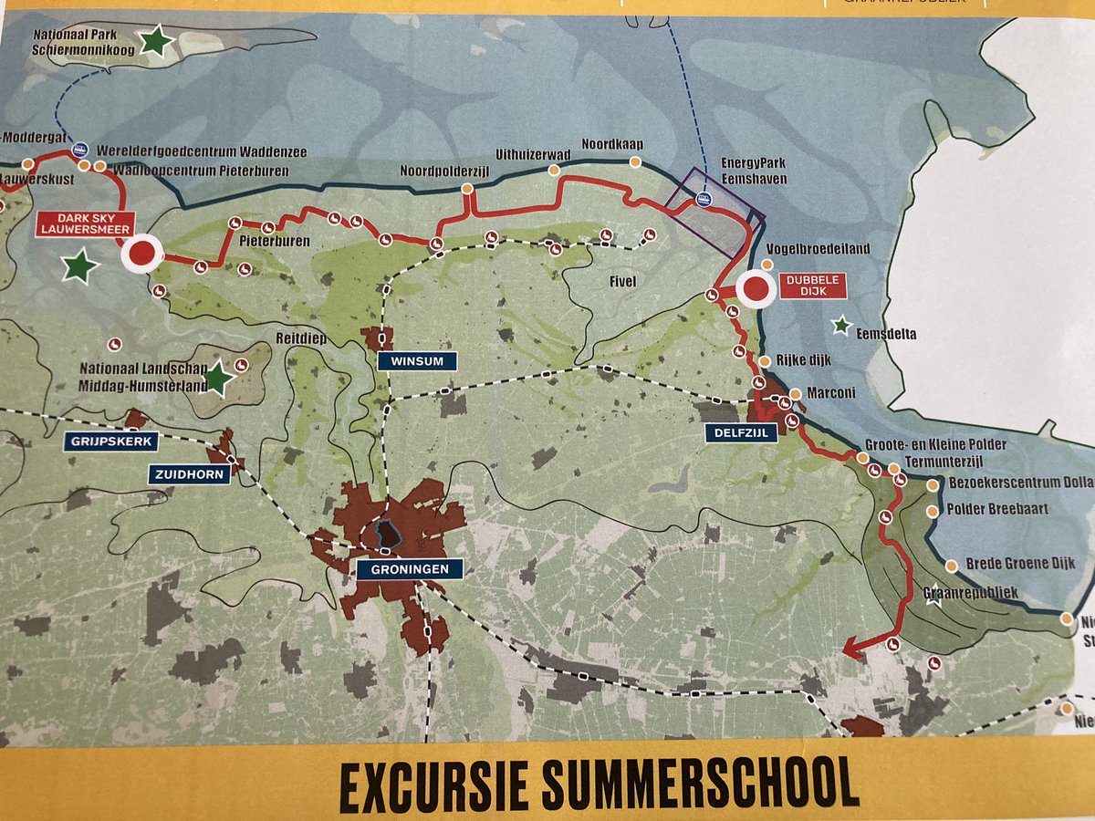 Hoe kan de Waddenkust er in de toekomst uitzien? Studenten van de Summer School van <a href="/Landschaps3nale/">Landschapstriënnale</a> deden vandaag volop inspiratie op voor een antwoord op deze vraag. Ze bezochten ook de Dubbele Dijk in Bierum. <a href="/tudelft/">TU Delft</a> <a href="/univgroningen/">University of Groningen</a> <a href="/provgroningen/">Provincie Groningen</a> <a href="/Noorderzijlvest/">Waterschap Noorderzijlvest</a> <a href="/HWBP_nl/">Hoogwaterbeschermingsprogramma (HWBP)</a>