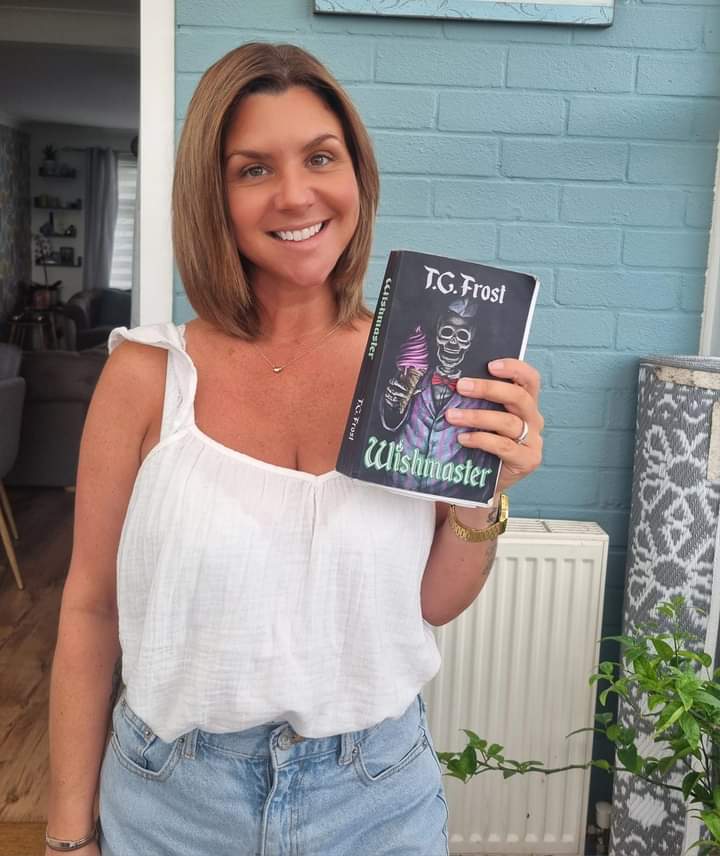 Thank you, Nicola:

"I read the shit out of this book on our holiday! I was hooked as soon as I started. The suspense kept me gripped and I just wanted more! Brilliantly written, characters I got obsessed with, plus so beautifully grotesque in many places, exactly what I enjoy."