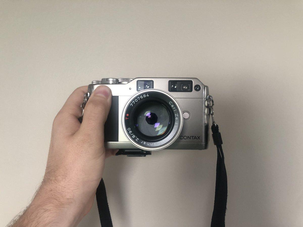 nev_in_color's tweet photo. The camera.            🤝              The photos. https://t.co/oSWyszXRab