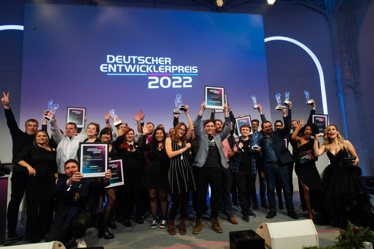 Exciting news for aspiring #gamedev's! 🎮

Join us for a special Q&amp;A live stream tomorrow on twitch to uncover your path to the Ubisoft Newcomer Award 2023! 🏆

🗓️ Date: Aug 29, 2023
⏰ Time: 2 pm CET
📺 Twitch: ubi.li/NewcomerAwardQ…

Tune in and ask away! #NewcomerAward2023