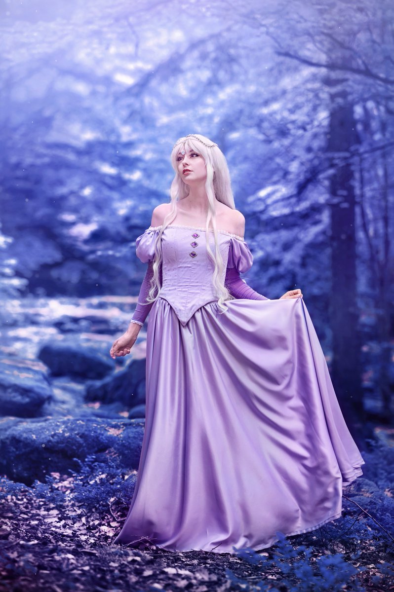 The last unicorn, 1982 💙
Lady Amalthea by the beautiful <a href="/allycosplay/">Ally</a>