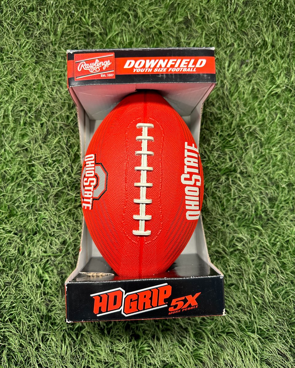 🚨 Mascot Monday 🚨 👀 RT for a chance to win this Ohio State mini Football 🏈 1️⃣ Lucky winner will be announced at Noon EST‼️ #GoBucks | @SugardaleFoods