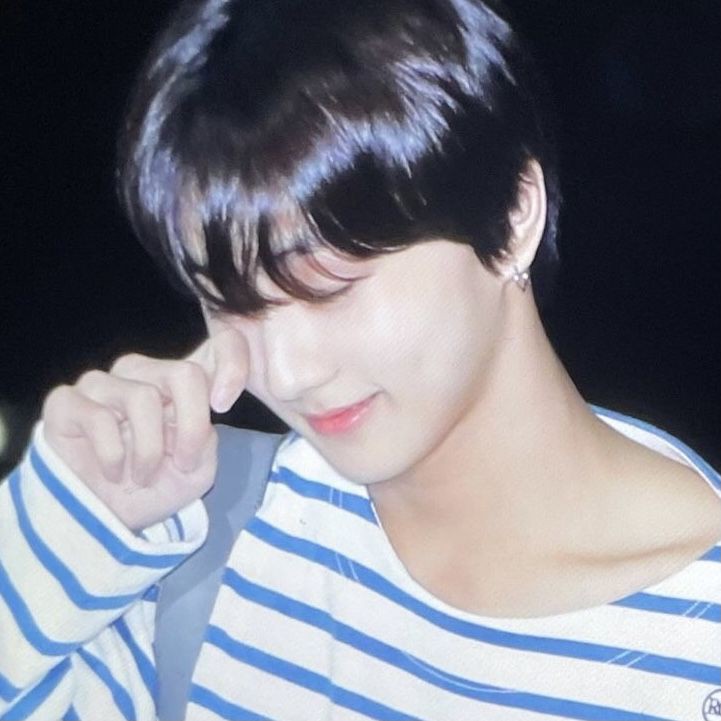 63won's tweet image. hello, I'm Wren! I'm looking for interactive moots

✮ he / him, filo 
✮ not new to #stantwt &amp;amp; #kpoptwt
✮ any fandom is welcome! 

↺ / ♡ are much appreciated