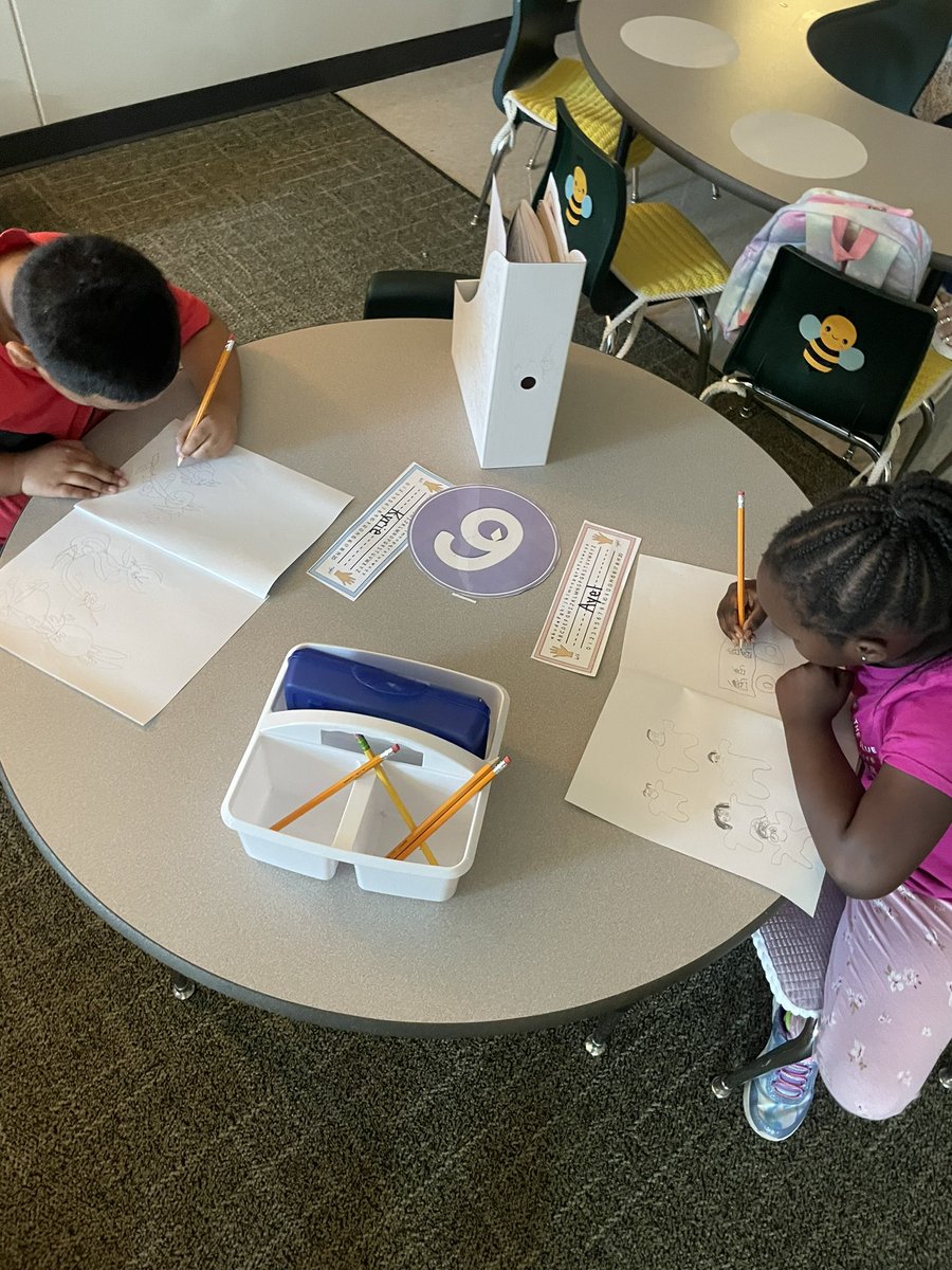 MY GOODNESS!!! We have some WRITERS here at Bell Prairie! 😍 Writers workshop looks like this.. and was SO quiet! Even had some friends inspire others by sharing their writing on the TV! 

They are rocking it and I am so proud! 🤩
@bp_mustangs @NKCSchools #AdventureAwaitsBP