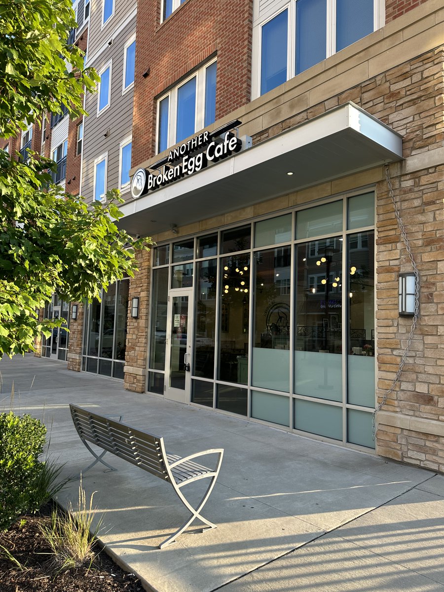 BrokenEggCafe's tweet photo. Say hi to Another Broken Egg Cafe #Elkridge, MD! We are delighted to bring elevated brunch to this community. 🎉

Join us for #breakfast, #Brunch, or #Lunch as we are open every day 7am -2pm. See you at 7700 Hearthside Way, Suite 7 Elkridge, MD 21075! #GrandOpening https://t.co/AeuhLfmvyt