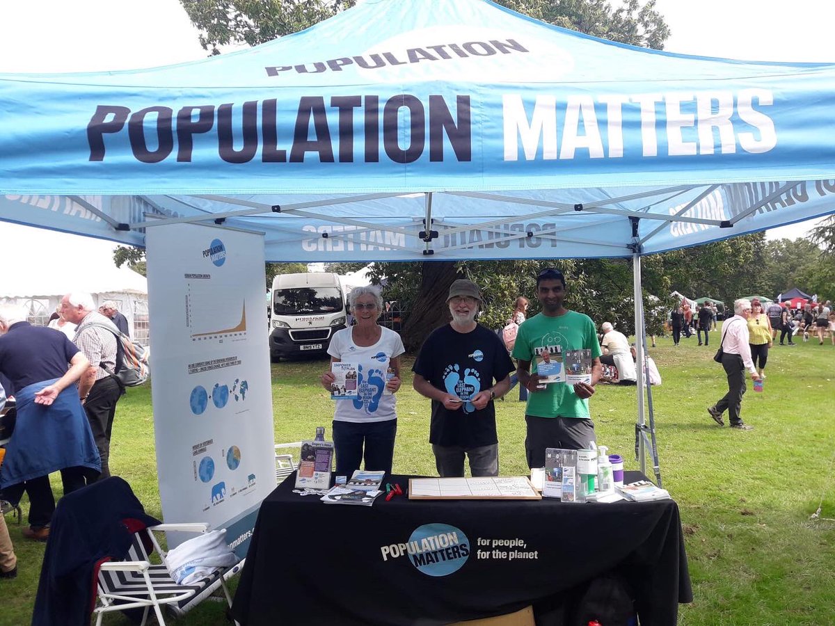 PopnMattersLnd's tweet photo. Population Matters London Group at the Carlshalton Eco-Fair today! https://t.co/iUdf98A0Ym