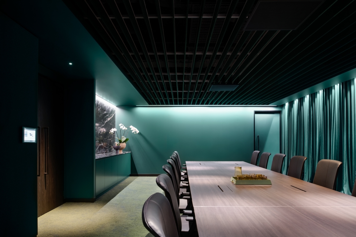 Situated at 80 Collins Street, the latest iteration of Dexus Place is a premium events and meeting space destination, offering a range of flexible suites, dynamic desks and virtual office services in one of Melbourne’s hottest spots in the CBD.

See the full tour: