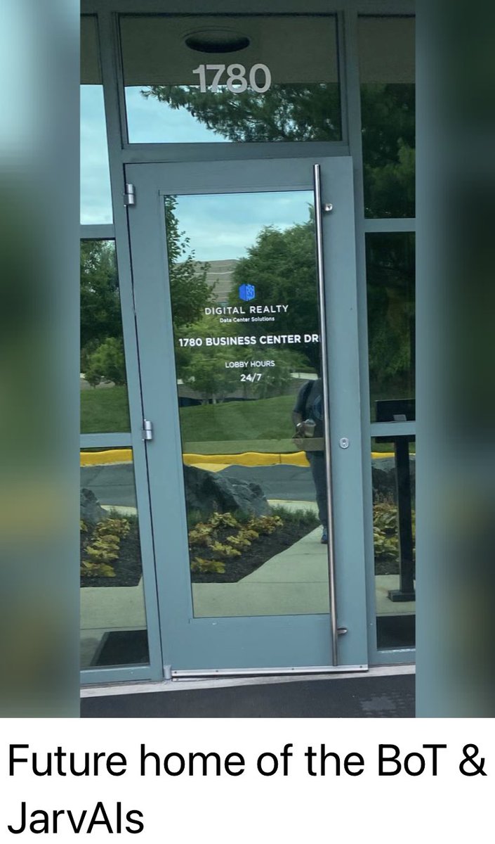 inheritanceArt's tweet photo. We have an automation service the U.S. Gov wants. We have an #AI knowledge management system that commercial customers and the U.S. Gov want.

We have contract vehicles to service these customers, and we have the security clearances to handle these organizations data and systems. https://t.co/R7LinslOfG