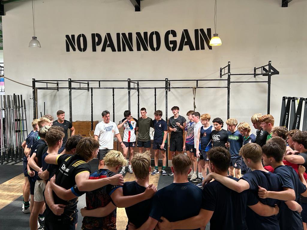 Thanks Nigel and Soustons CrossFit for taking RHS Senior Rugby for a session! The boys learning to work together and keep pushing each other when the going gets tough 💪🏋️‍♀️ #TeamRHS