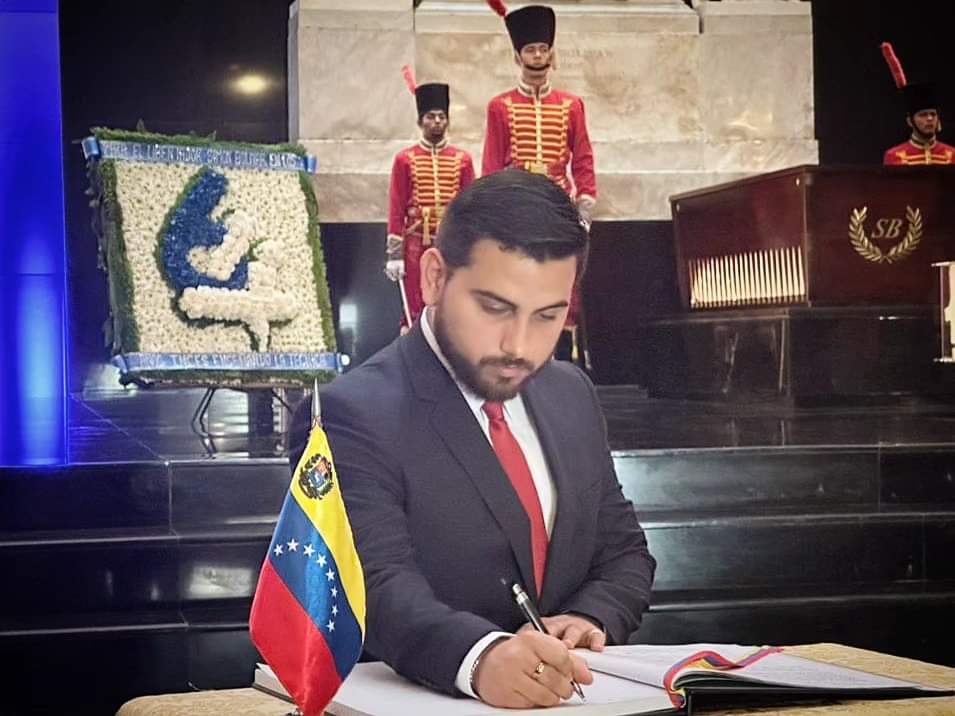 Jorge Pérez tweet media
