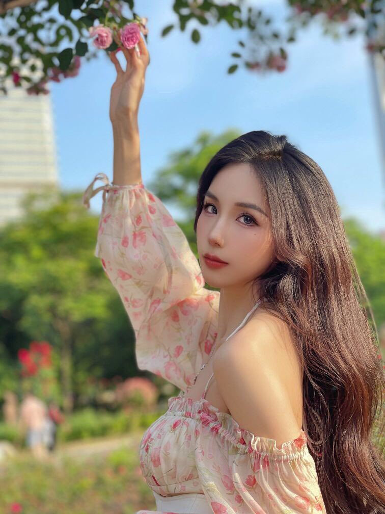MLmodels123's tweet photo. 北京22岁  175c  皮肤雪白假照赔水 https://t.co/VWvBp8Nu6o