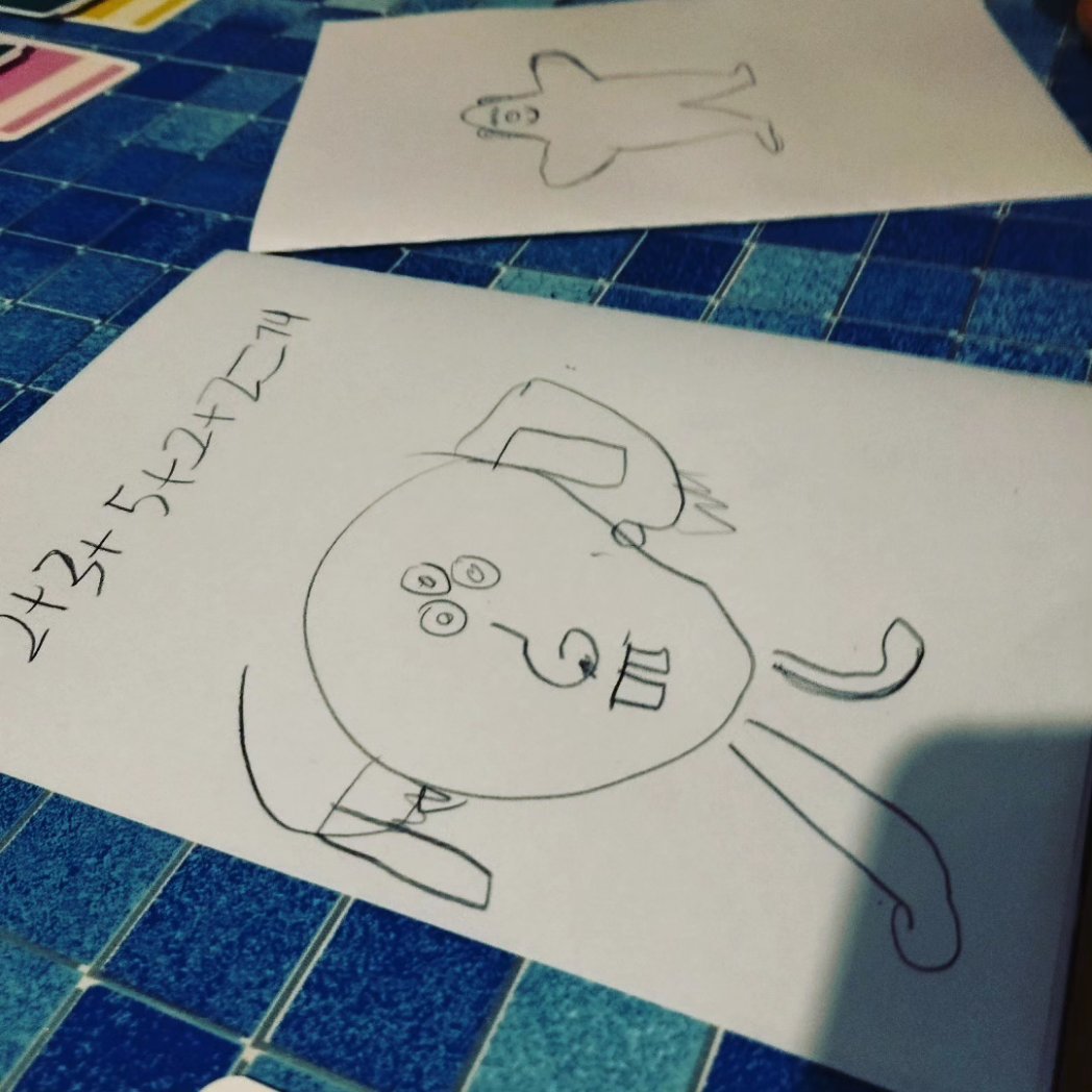 MariseValle's tweet photo. Jugando en familia al Monster Kit 🤣🤣🤣.
Han salido bichos horrendos y otros de lo más salao 😍😍😍.
@manuparadas @Tranjisgames #monsterkit #aquisejuega https://t.co/QwFfIiEDP5