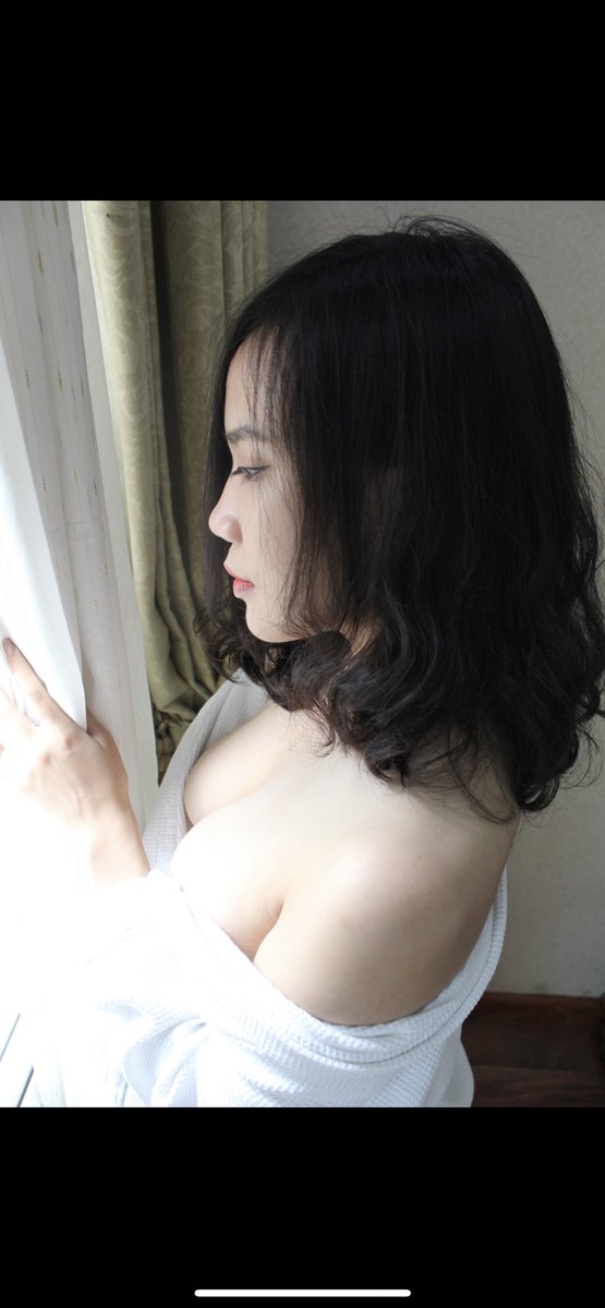 bugay141's tweet photo. Có nên bán allbum ko ta :/ nhiều quá https://t.co/ScE1ToWw95
