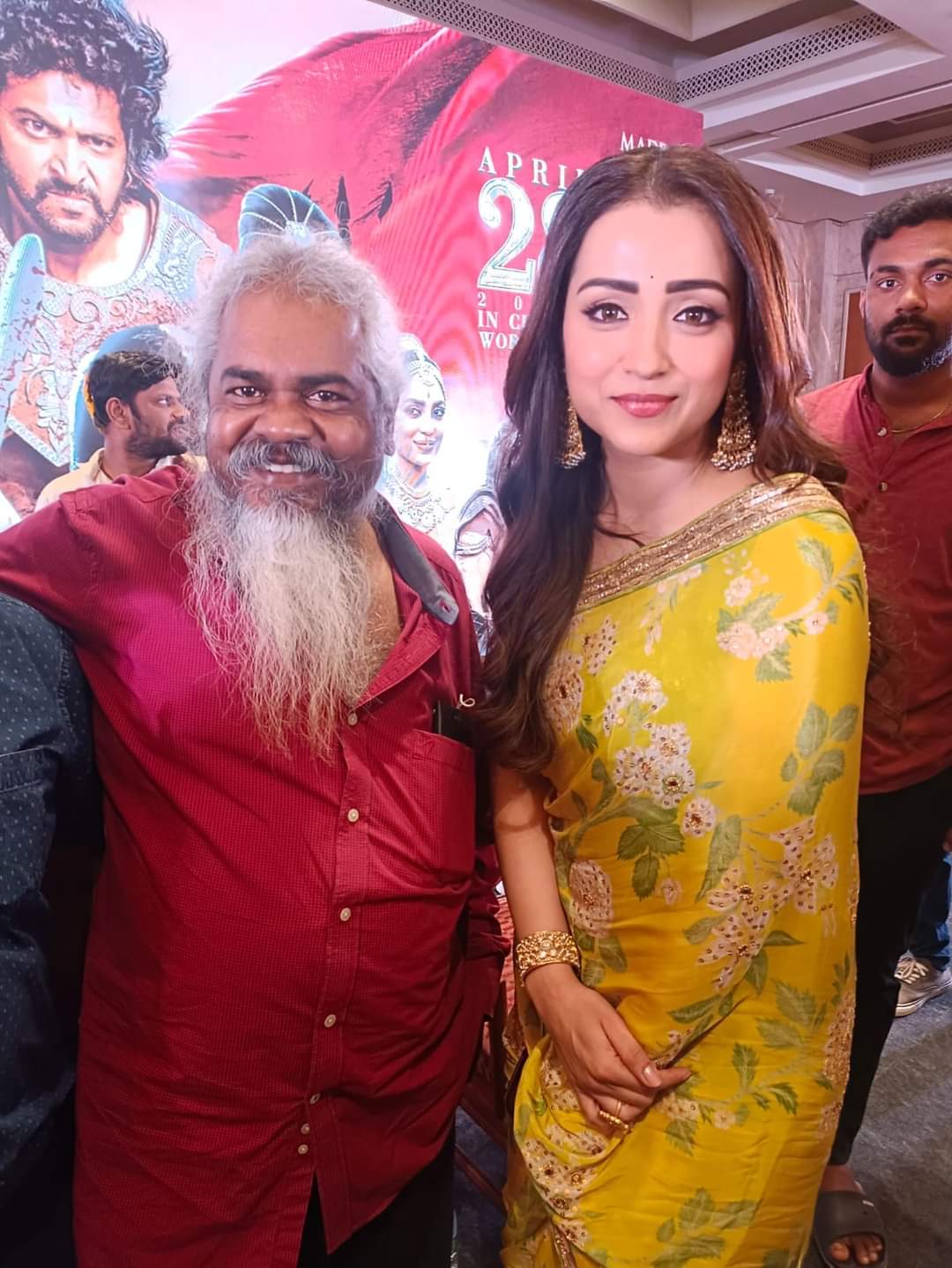 F4oPQOnbAAAnO2c?format=jpg&name=large