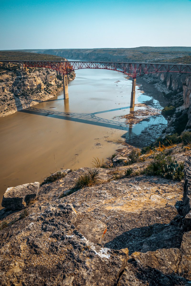 The bridge over the Pecos River in Texas in color. 

#photooftheday #photography #naturephotography #canonphotography #canonusa #bigbendnationalpark #texasphotographer #texas #hikingadventures #hikingtrails #landscapephotography #pecosriver #pecosriverbridge