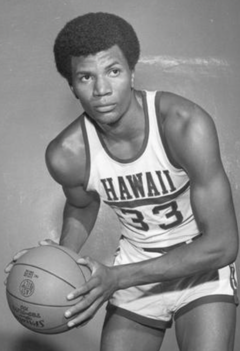 77Blazers's tweet photo. Aug 28 1975 - A couple of @HonAdv columnists have some thoughts on the concluded Great Basketball Shoot-Out. 

#TomHenderson &amp; #BobNash were 2 local @HawaiiMBB players that were involved in the 3-game series.

#RipCity https://t.co/Pk7wq0Vmmo