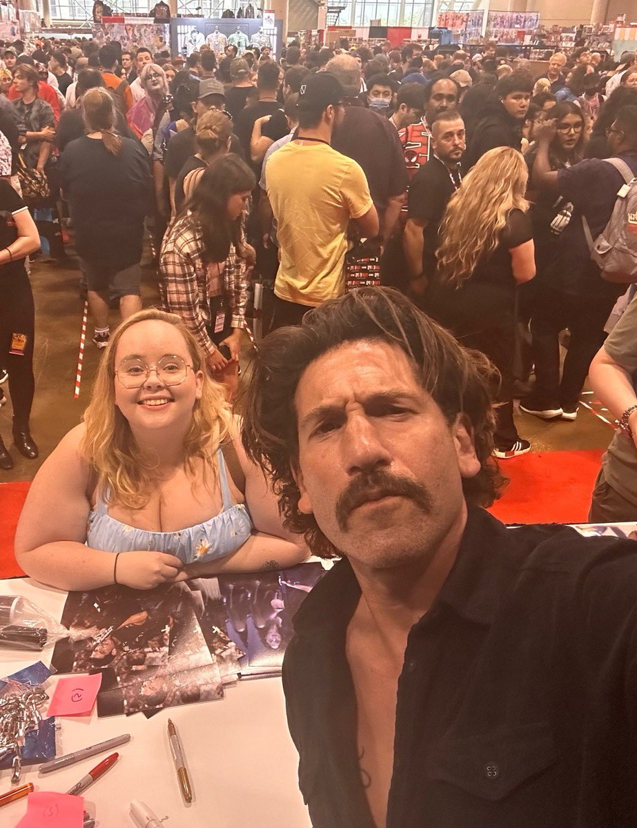 KadieIsabel's tweet photo. One of the coolest weekends of my life. Best Fanexpo line up since I started coming. I’m so glad I got to meet these amazing men. #CharlieCox #JonBernthal #MatthewLillard #daredevil #punisher #shaggy #FanExpoCanada https://t.co/yIbGzgROkT