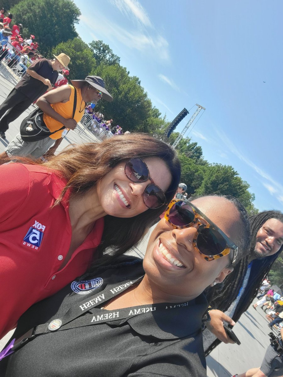 makemeadrink210's tweet photo. Had such an amazing time at work attending the #60thAnniversaryfortheMarchonWashington with @DC_HSEMA &amp; @fox5dc with #AishaWebb  she's me &amp; my husband's favorite🥰 https://t.co/5ngwSIfqxj