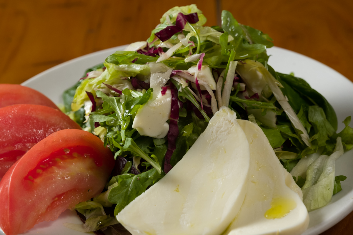 Portobellofeast's tweet image. Happy September!
What are your plans this Labor Day weekend? 

We see this delicious salad in your future! 🥗
Come stop by any day, we are open 7 days a week! 

#portobellosnj #salad #eatsalad #bergencounty #lovetodine #saladsofnj #oaklandnj #mahwahnj #bcthemag #2023eats