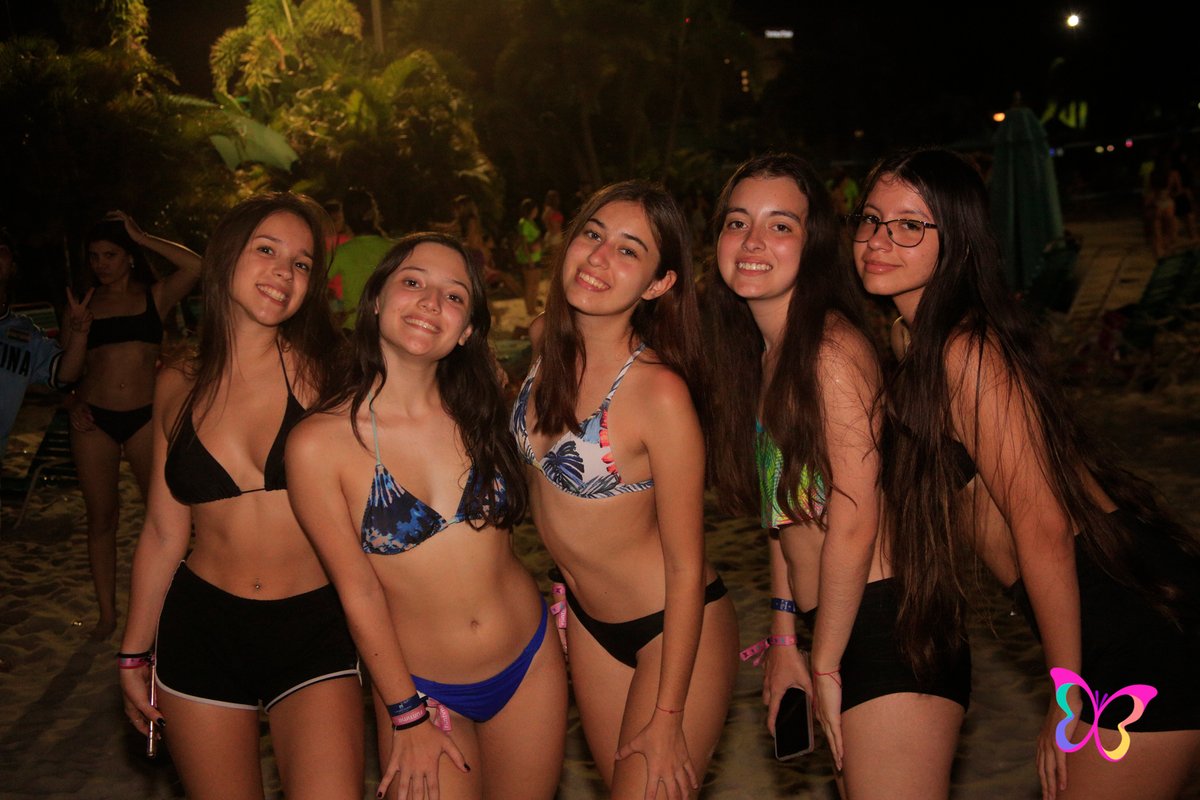 Funtime15's tweet image. El lunes vino con ganas de noches de Funtime 🫶🏼

¿A ustedes también?
 
#MomentoFunTime #FuntimeFriends #FiestaFuntime #Fiestade15 #Viajede15 #DisneyWorld #MisQuinceEnDisney #Miami #Shopping