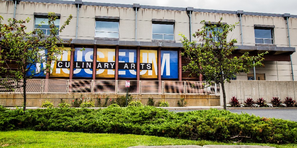 We're excited to celebrate 50 years of culinary excellence at JWU with our CFIT 50th Anniversary Gala on September 29 at the Culinary Arts Museum on campus in Providence! Click the link to reserve your spot today! #JWUAlumni

🔗 jwu.edu/cfit-50-gala/