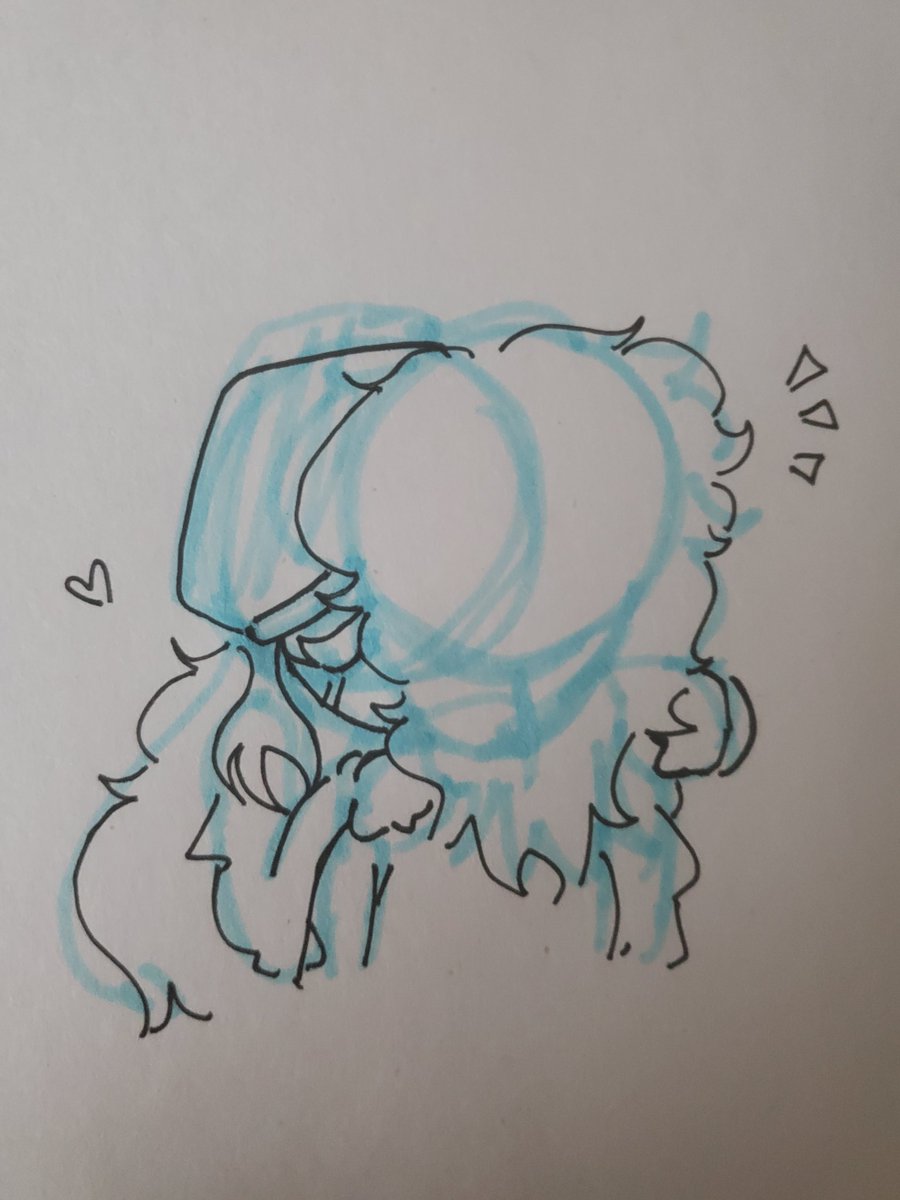 gabbyzzss's tweet photo. I love drawing women kissing #kitewing https://t.co/NNuyq8zUZ0