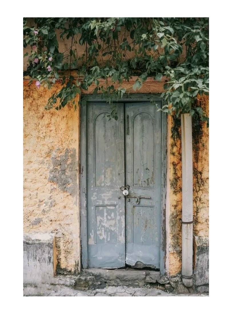 #architecture
#kolkataarchitecture 
#streetphotography 
#kolkatastreetphotography 
#indiastreetphotography
#windowphotography
#doorphotography 
#kolkatadiaries 
#kolkataphotography
#indiaphotography
#oldkolkata 
#northkolkata
#kolkataclicks 
#aesthetickolkata