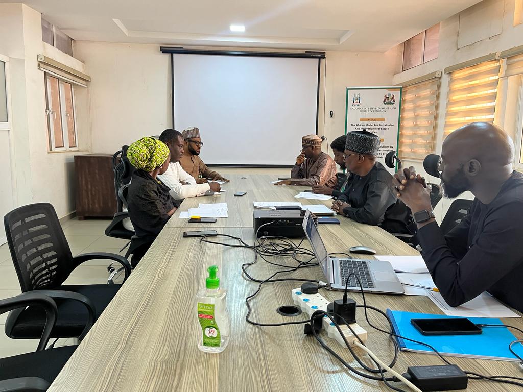 KSDPCLtd's tweet photo. Earlier today, Arc. Abubakar Rabiu Abubakar, MD/CEO of KSDPC, conducted a very productive session for his inaugural management meeting at the KSDPC Conference Room, marking his first official gathering since assuming office.
#KSDPC #KDSG https://t.co/wHcMMGEdVB