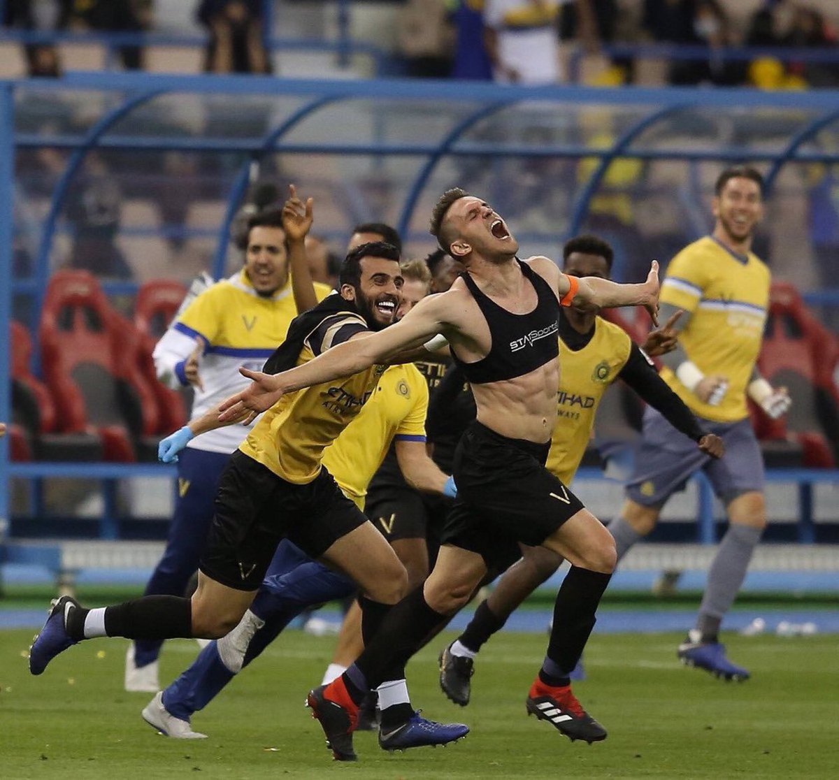 أفضل اهداف العالمي النصر الحاسمة في الدقائق الاخيرة !🔥

لايك استمتع 💛💛