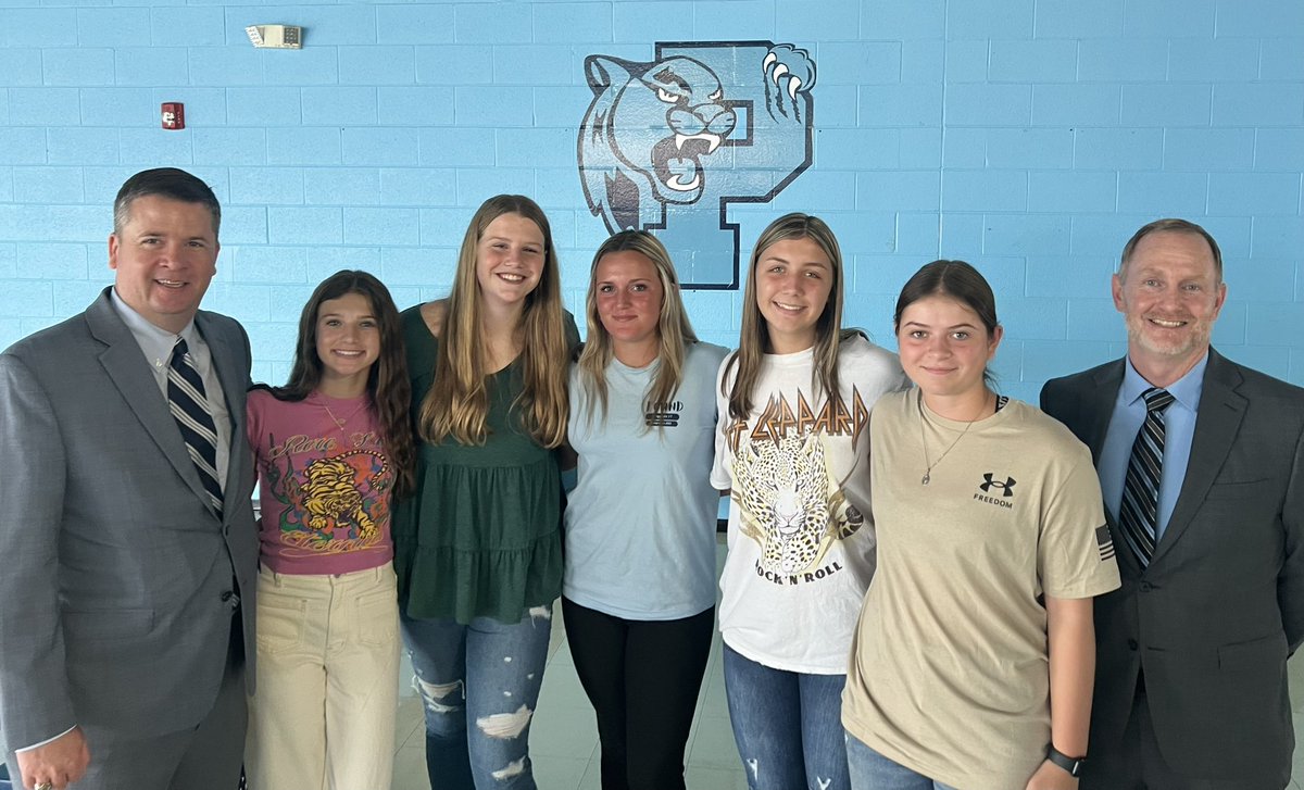 Andrew G. Houlihan (@aghoulihan) on Twitter photo Up next is <a href="/PiedmontHSNC/">Piedmont High School</a>! The #Panthers are excited to be back in schoolā¦shout out to an amazing staff! Have a fantastic day and a wonderful school year! #TeamUCPS #Back2school <a href="/UCPSNC/">Union County Public Schools</a> <a href="/blaise05/">Jonathan Tyson</a> <a href="/sarahmay4_ucboe/">Sarah May</a> <a href="/toddfprice/">Todd Price</a> <a href="/RevBentionSr/">Jimmy H Bention Sr</a> <a href="/drjayjones/">Jay Jones</a> <a href="/DylanStamey_PHS/">Dylan Stamey</a> ššÆ Up next is <a href="/PiedmontHSNC/">Piedmont High School</a>! The #Panthers are excited to be back in schoolā¦shout out to an amazing staff! Have a fantastic day and a wonderful school year! #TeamUCPS #Back2school <a href="/UCPSNC/">Union County Public Schools</a> <a href="/blaise05/">Jonathan Tyson</a> <a href="/sarahmay4_ucboe/">Sarah May</a> <a href="/toddfprice/">Todd Price</a> <a href="/RevBentionSr/">Jimmy H Bention Sr</a> <a href="/drjayjones/">Jay Jones</a> <a href="/DylanStamey_PHS/">Dylan Stamey</a> ššÆ