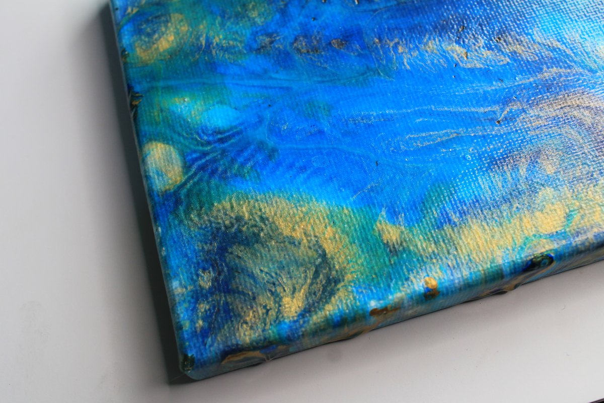 kamalacreated's tweet photo. 🎨 Burnt-out dreams dance on the canvas, love blossoms from above. A painting born of wanderlust, staring at Google Earth, lost in the beauty of distant shores. Dive into my journey, feel the waves. #ArtShowcase #AbstractEmotions #CanvasOfDreams🎉🖼️ https://t.co/XqnK9URG5N