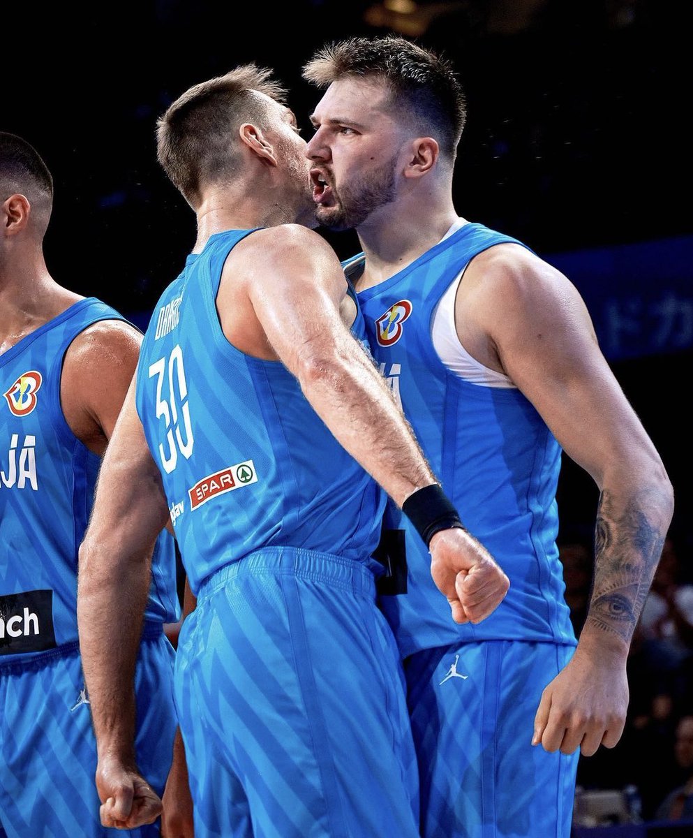 Mavs_FFL's tweet photo. LUKA’S LAST 2 GAMES 🤯🇸🇮

– 34 PTS 10 REB 6 AST 3 STL 
– 37 PTS 7 REB 6 AST 2 STL

INSANE STATS FOR FIBA

#MFFL https://t.co/BmqJm9ERDr