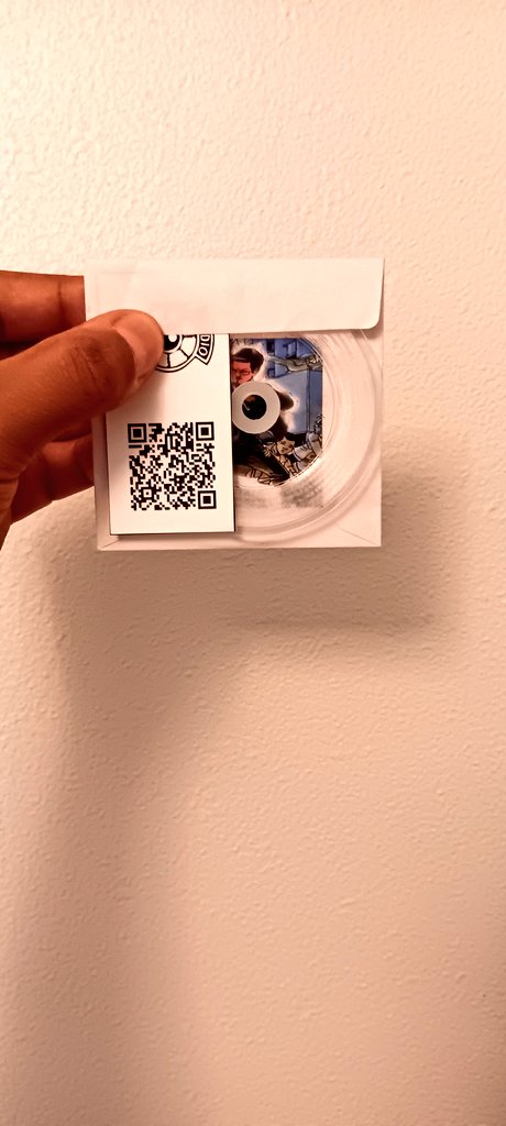 WORLD'SBURNIN tweet media