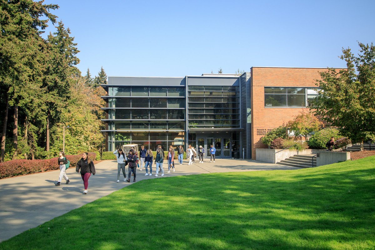 It's the first day of the Fall 2023 semester! Our campus is buzzing with life again, and we are thrilled to have all of our students back with us. Have a first great week, Eagles!