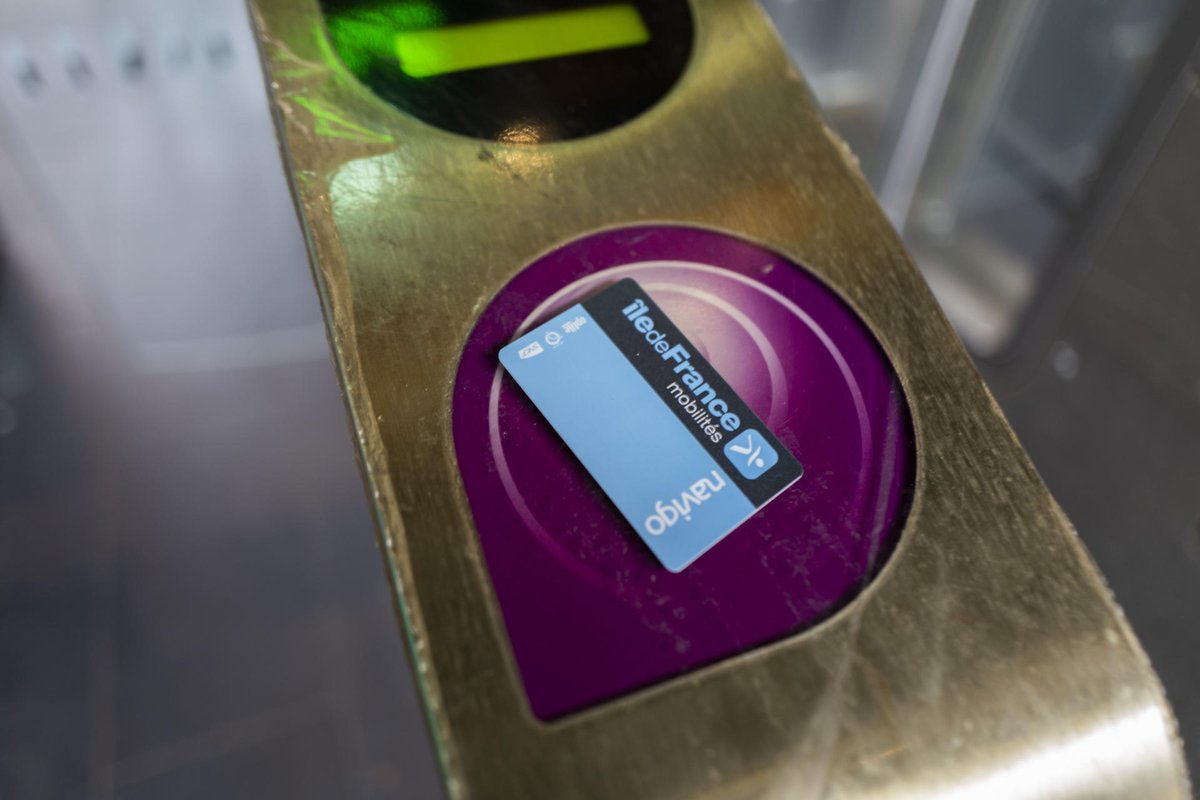 🔴 Le pass Navigo devrait être disponible sur iPhone dès début 2024

Apple, IDFM Mobilités et le préfet de région sont tombés d'accord. Plusieurs fois annoncée et retardée, cette avancée semble cette fois assurée, révèle <a href="/thierrymestayer/">Thierry Mestayer</a>. 

linforme.com/transports-aut…
