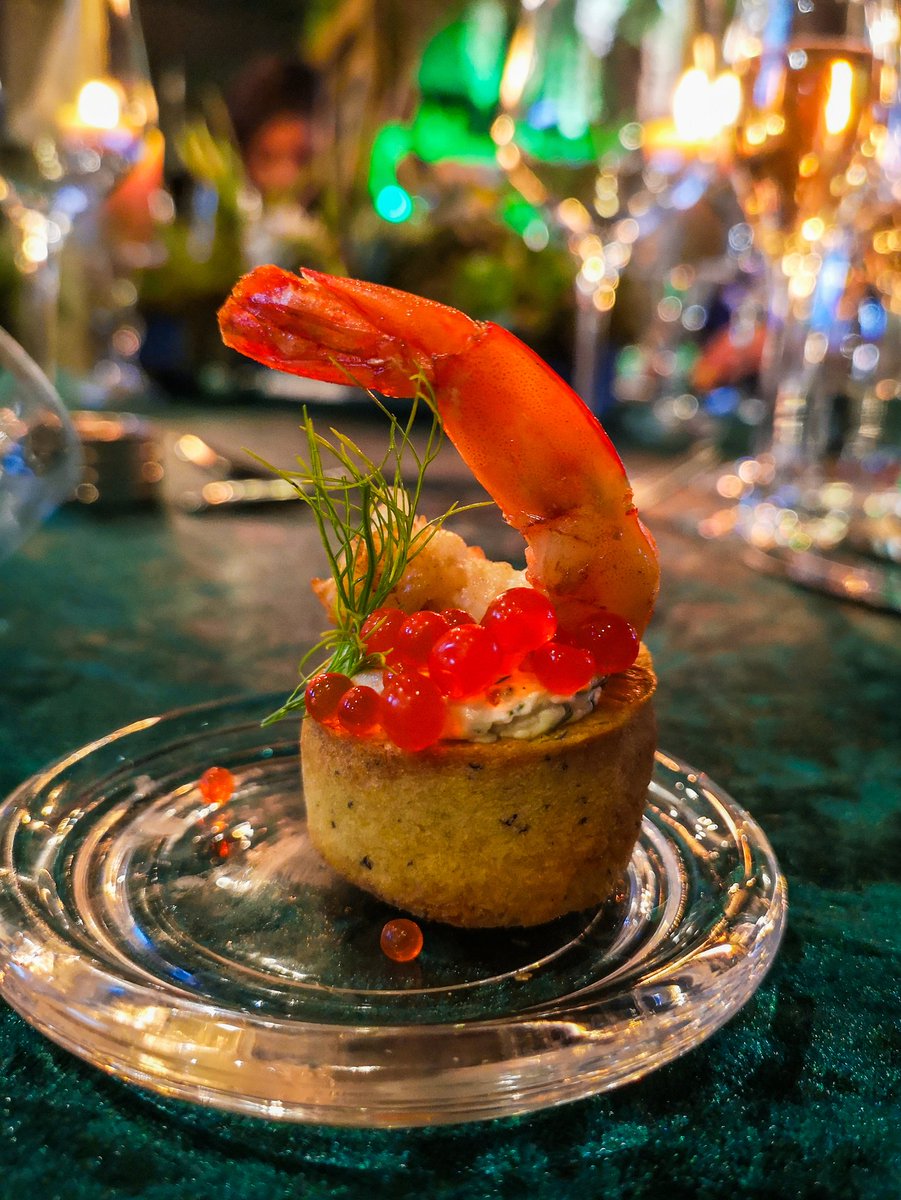 ℝ𝕌ℕ 𝕆ℕ ℂ𝕆𝔽𝔽𝔼𝔼 tweet media