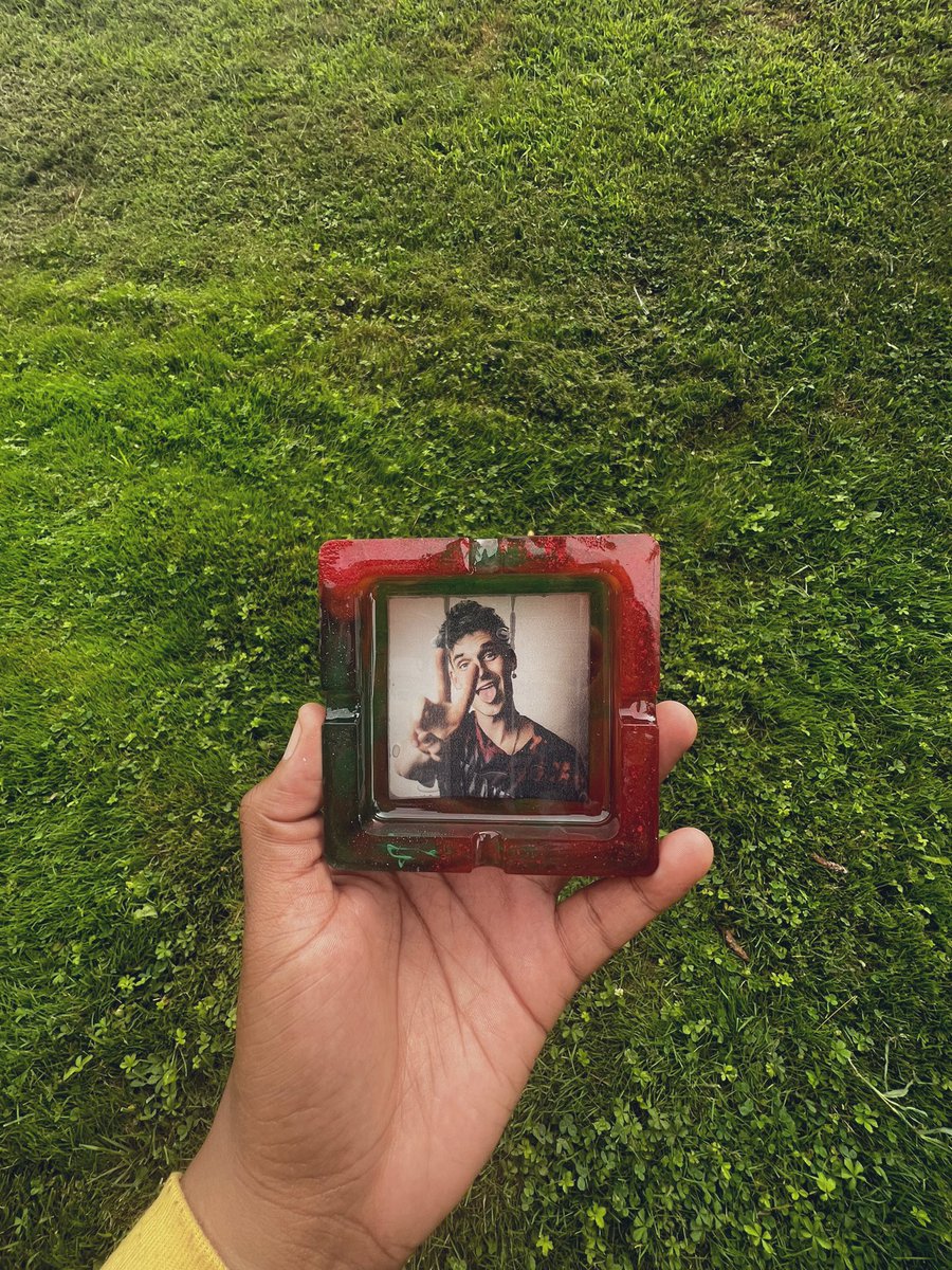 GroovySoulsCS's tweet photo. Groovy Fam, we think it’s time for a VIBE CHECK!🌈☮️🤟🏾
Come check out our new @Griz ashtray!
This beauty is $20 w/ a $5 shipping fee. DM to purchase!
.
.
.
#ravers #ravebabes #dj #griz #ashtray #customashtray #resinartist #resincraft #supportsmallbusiness #shoplocal #hurricane https://t.co/aGm78HFp0d