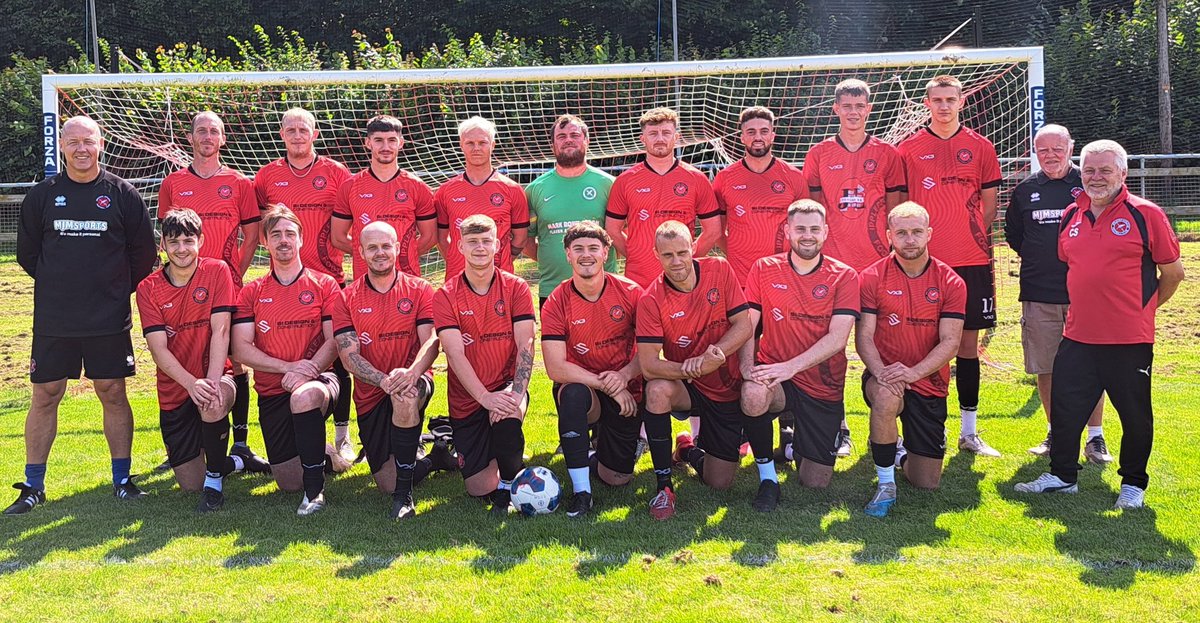 Pens 1-1 Ottery St Mary

OSM GK own goal ⚽️

An improved performance following Saturdays non-display at Thorverton.  Both sides goals coming via OG!  Toby Bennett also saving a penalty 👏.   Pens played the better football but defences on top today.

MoM - Lee Fenner
DoD - Luke M