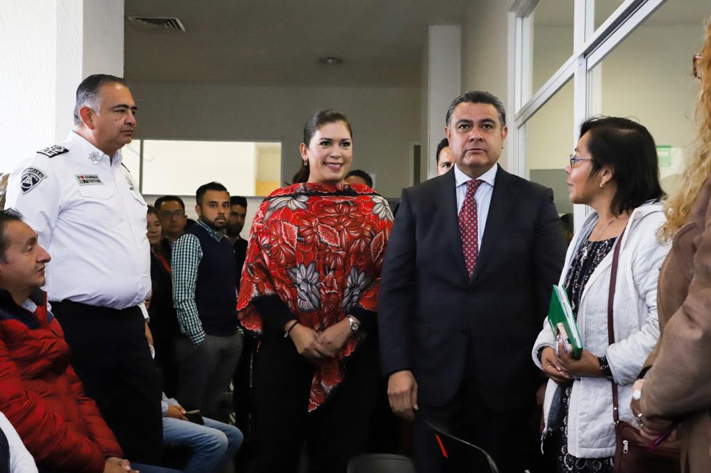 Bren_Alvarado's tweet photo. Para dar continuidad a los proyectos que tienen como fin asegurar el bienestar de las familias mexiquenses, participé en la Mesa Territorial por la Construcción de la Paz en Tlalnepantla. https://t.co/nlXwmvViIk