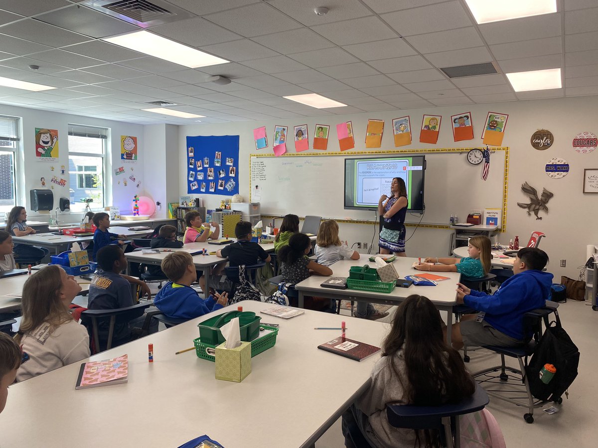 therealmrscox's tweet photo. Working with claim, evidence, and reasoning in 5th grade science! @BarbersHillISS https://t.co/dtnkxxwlPG