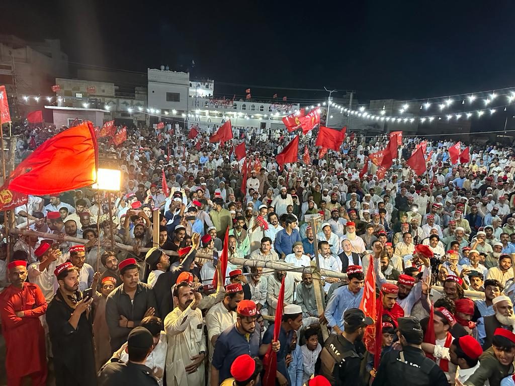 ANPMarkaz's tweet photo. عوامی نیشنل پارٹی پی کے 85 نوشہرہ کے زیراہتمام ہوتی خیل پارک نوشہرہ میں جلسہ عام، جلسہ عام میں کثیر تعداد میں پارٹی کارکنان و ذمہ داران نے شرکت کی۔ 
 #Vote4Laltain https://t.co/8kRRRGBJby