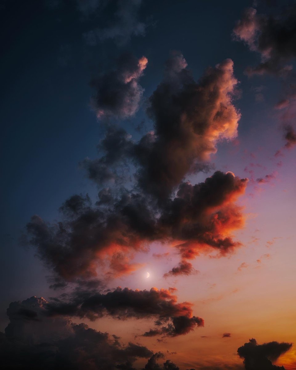 bryanminear's tweet photo. The Distance Between Us https://t.co/ScW8pFFiT8