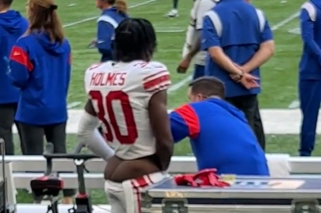 Darnay Holmes is taking a pay cut to stay with the #NYGiants
