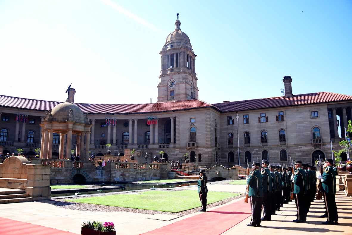 The Republic of South Africa congratulates the government and the people of The Republic of Zimbabwe for organizing and holding the harmonized elections to elect the President, National Assembly and Local government representatives. bit.ly/3OStVbN