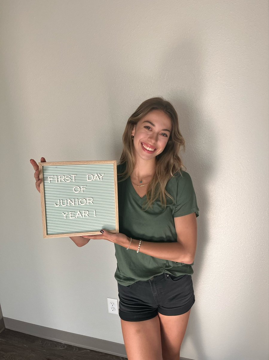 Drake Volleyball tweet media