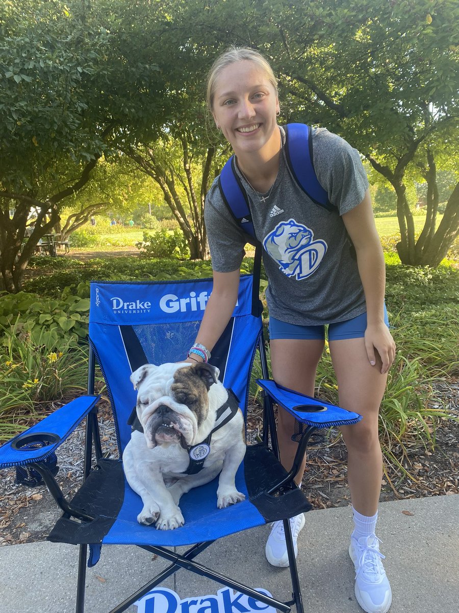 Drake Volleyball tweet media