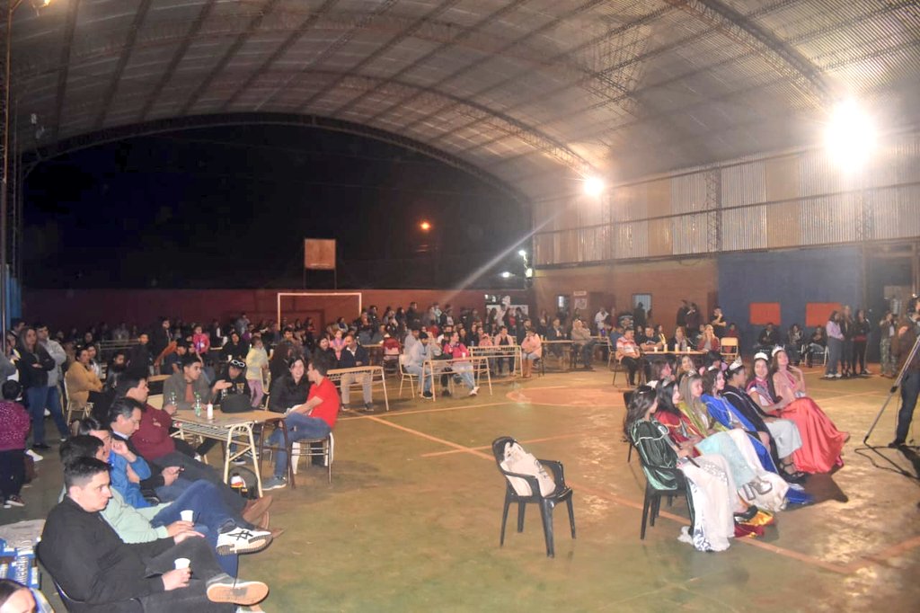 jorgeAdanLovato's tweet photo. Otra gran edición de la 28° Fiesta del Tarefero en Colonia Guaraypo. #Montecarlo vivió la noche de la Juventud, Elección Reina, donde se coronó a Celeste Suarez como soberana, el cierre de la Noche Popular con grupos en vivo y nuestra gente disfruto al máximo del hermoso evento. https://t.co/ftHq5OTmck