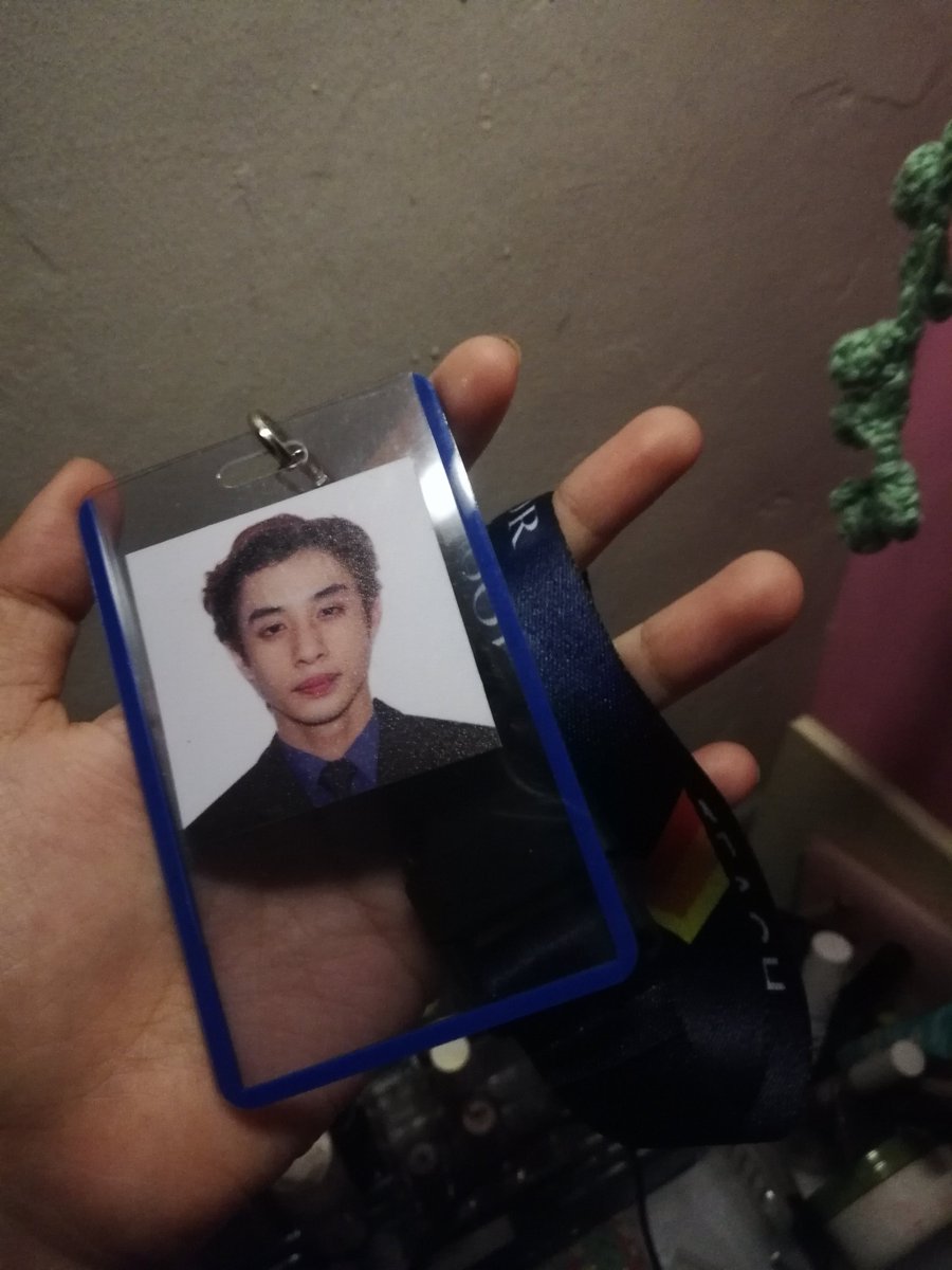 clavermoy's tweet photo. Nauna pa 2x2 ni Mikki sa ID ko. #priorities✨😌 https://t.co/E0qyemUFIC