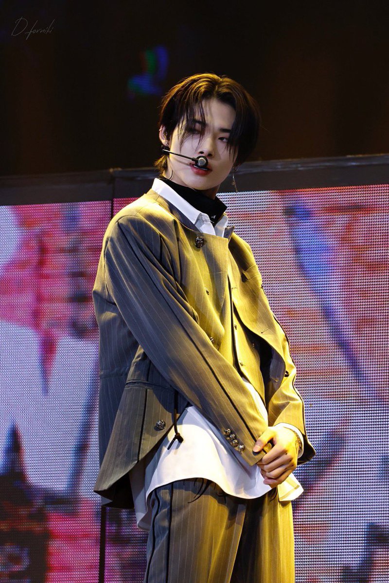 silentstarsnk2's tweet photo. It makes me sad bcs if Ni-Ki didn’t mention it today, we’d never know about it? That day he looked so good, any fancam from any angle was the best. He didn’t let us feel ANYTHING.. They always show us THE BEST but people forget that behind of all these they’re just simple humans https://t.co/TPbOv9u6Hd