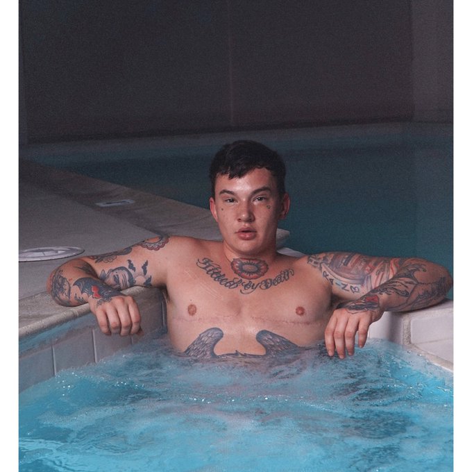 Would you night swim with me? https://t.co/8HopKS0sHy